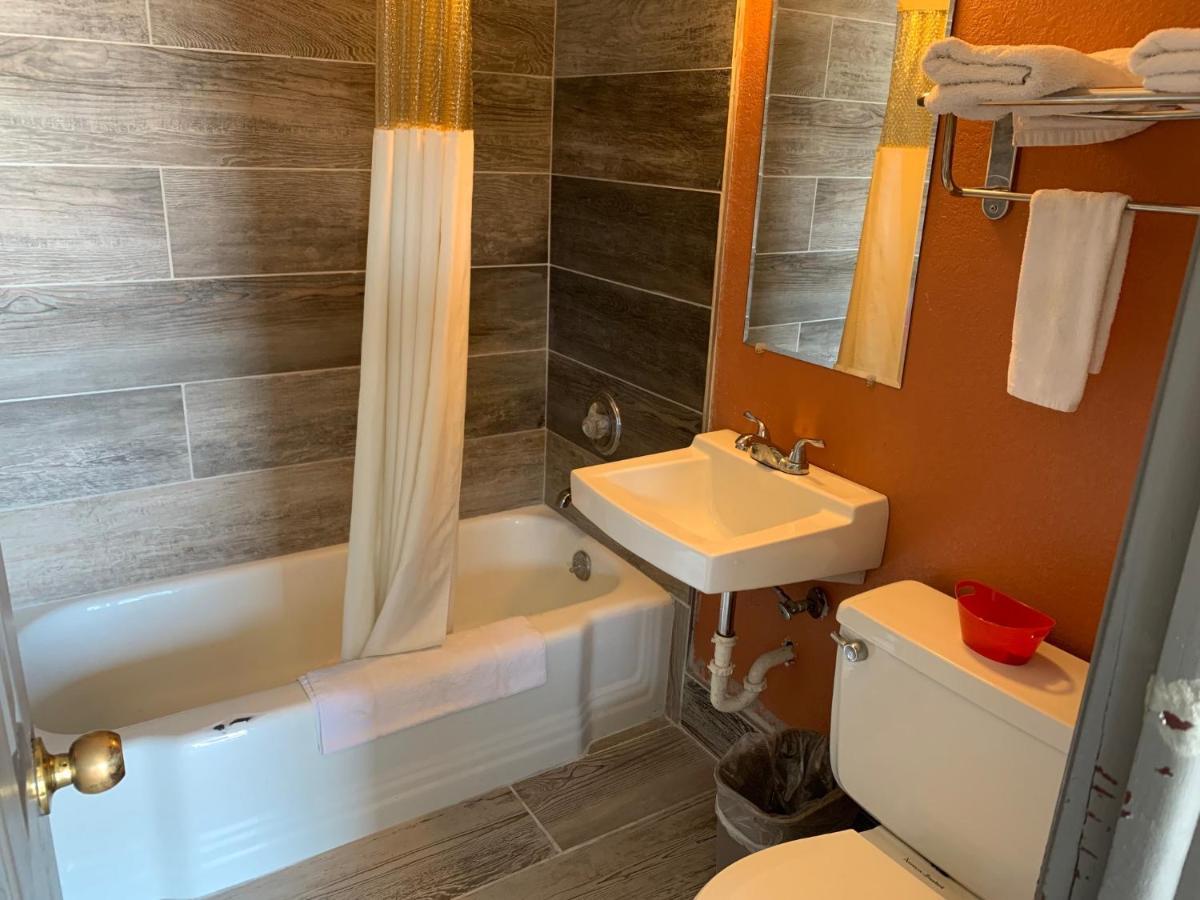 Stadium View Inn Hamburg Ngoại thất bức ảnh